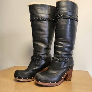 UGG Womens Black Leather Savanna Shearling Lined Wooden Clog Chunky Boots US 8